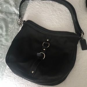 Coach leather shoulder bag